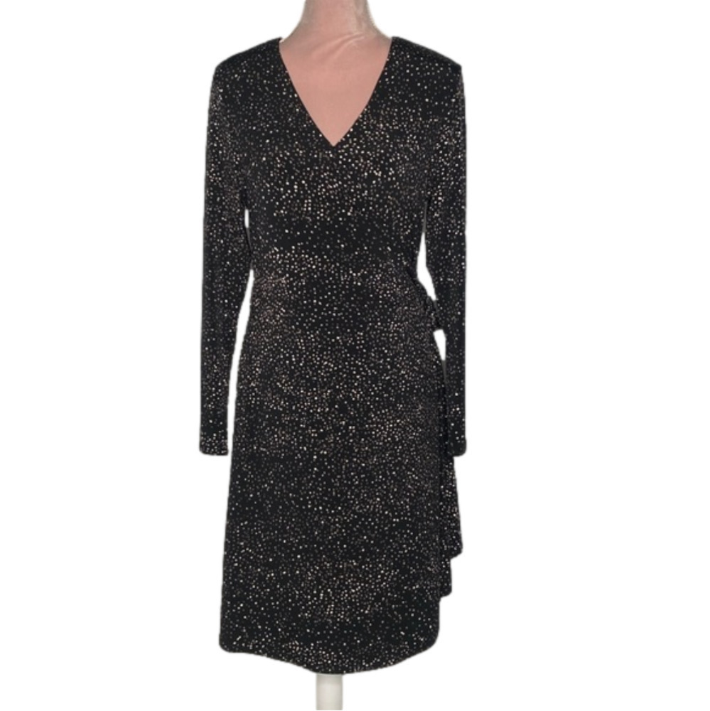 Halston wrap‎ dress.